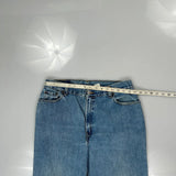 Levis Jeans - 33W UK 16 Light Wash Denim