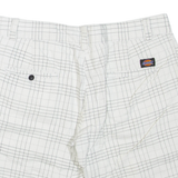 DICKIES Mens Casual Shorts White Check L W36