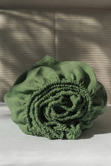 Linen fitted sheet in Matcha Green
