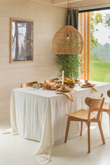 Linen tablecloth in White