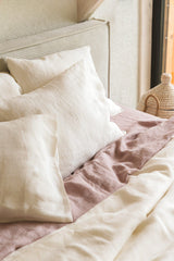 Linen sheets set in White