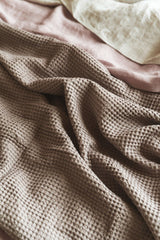 Linen waffle blanket in Rosy Brown