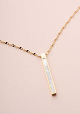 Necklace Golden B Collier Nacre-Blanche