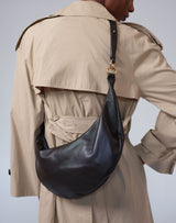 hyer goods ring bag convertible leather hobo bag#color_chocolate