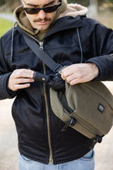Travel Sling 9L in Dark Green