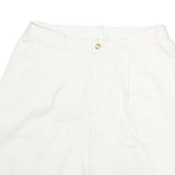 ST JOHNS BAY Womens White Casual Cotton Shorts M W30 Comfortable Lightweight