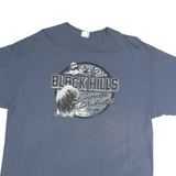 PORT & COMPANY Mens Blue Black Hills South Dakota Graphic T-Shirt L Short Sleeve