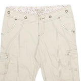 ARIZONA JEAN COMPANY Womens Shorts Cream Cargo M W30 Button Pocket Detail