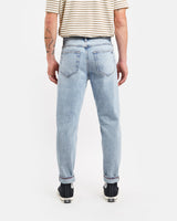 Relaxed tapered fit jeans in organic light vintage