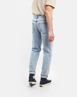 Relaxed tapered fit jeans in organic light vintage