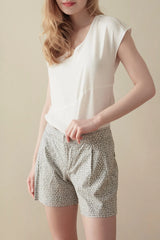 Carefree Short - Grey Daisy