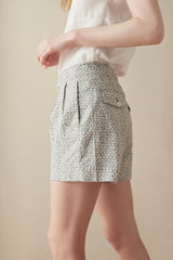 Carefree Short - Grey Daisy