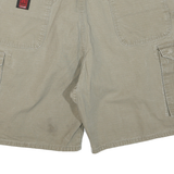 WRANGLER Mens Shorts Beige Casual Cargo XL W38 Durable Cotton Blend Workwear