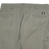 DICKIES Mens Shorts Green Casual Cargo Cotton Blend 2XL W36 Workwear Button