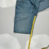 569 Loose Fit Levis Denim Shorts - 30W 11L Light Wash Cotton