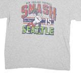 GILDAN Mens Grey Cotton Graphic T-Shirt L Short Sleeve Crew Neck Football Print