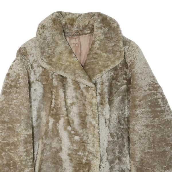 Womens Beige Polyester Blend Faux Fur Coat L Jacket Button Closure Plush