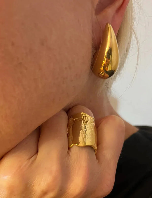 18k Gold-Plated Drop Studs