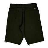 Dickies Shorts - 32W 11L Black Cotton Blend