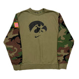 Iowa Hawkeyes Nike Camo Sweatshirt - Large Green Cotton