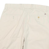 TOMMY HILFIGER Mens Shorts Cream Casual Classic Fit L W31 Cotton Blend
