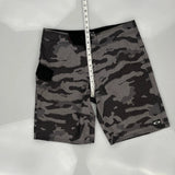 Oakley Camo Shorts - 32W 10L Grey Polyester