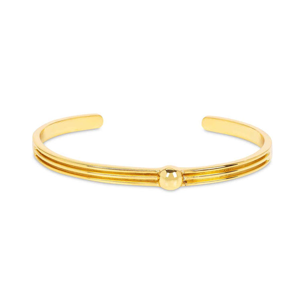 An everyday essential, the Athena Plain Gold Cuff Bracelet is a dainty and sophisticated bangle. The perfect base layer for your wrist stack or wear solo for a more understated vibe.