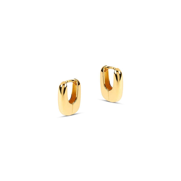 You can never go wrong with our Bella Mini Geometric Gold Earrings. Golden &amp; elegant, and yet playful! Perfectly shaped to hug your earlobes.&nbsp;