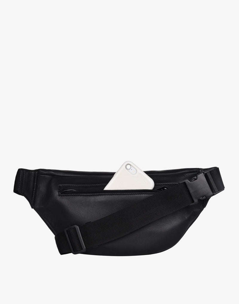 hyer goods recycled leather fanny pack black#color_black