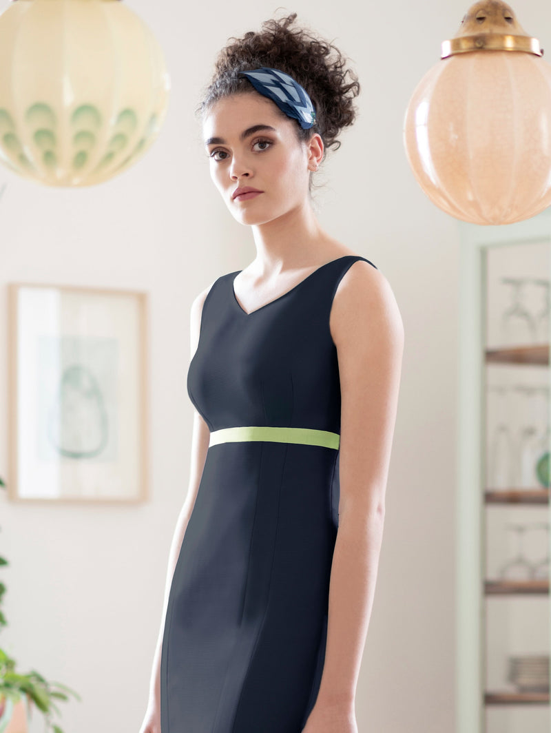 ALLIUM | Empire-Cut Fitted Dress