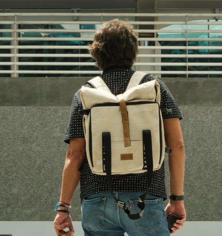 Xplorer vegan backpack for travel white