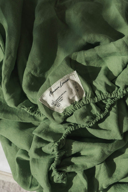 Linen fitted sheet in Matcha Green