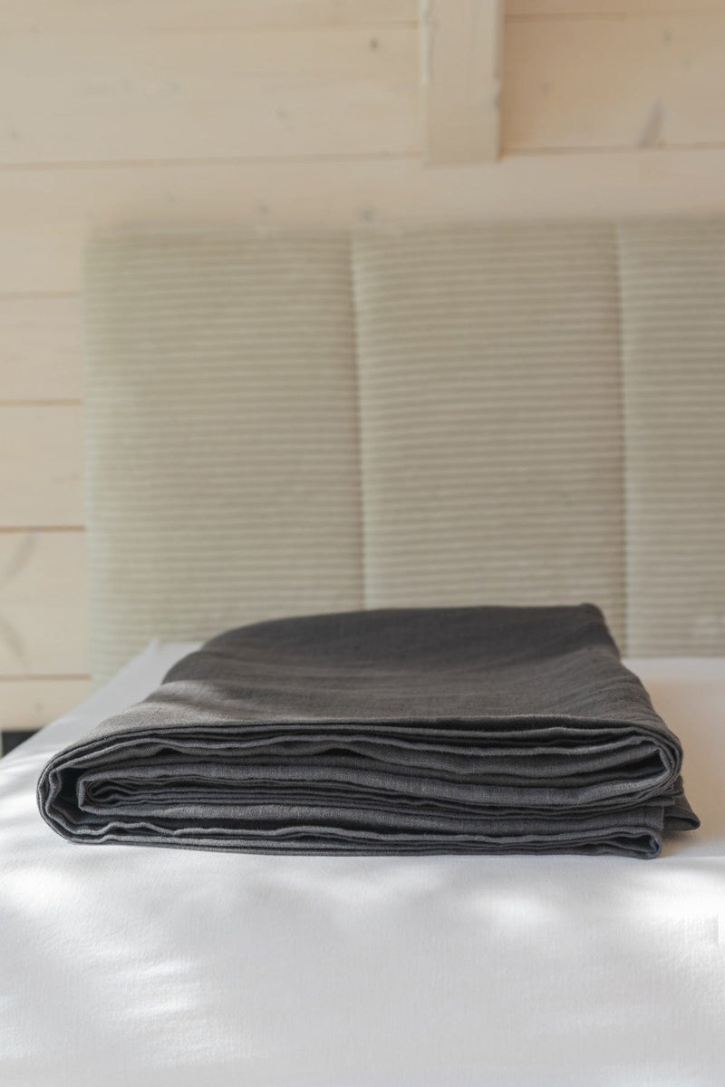 Linen flat sheet in Charcoal