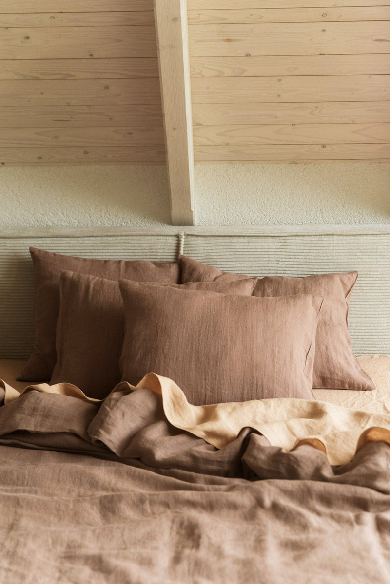 Linen duvet cover in Rosy Brown