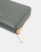 BO Zipper Card Holder