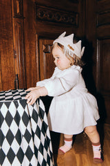 White princess crown