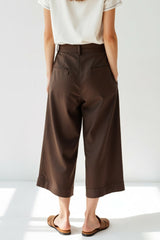 brown-linen-trouser-back