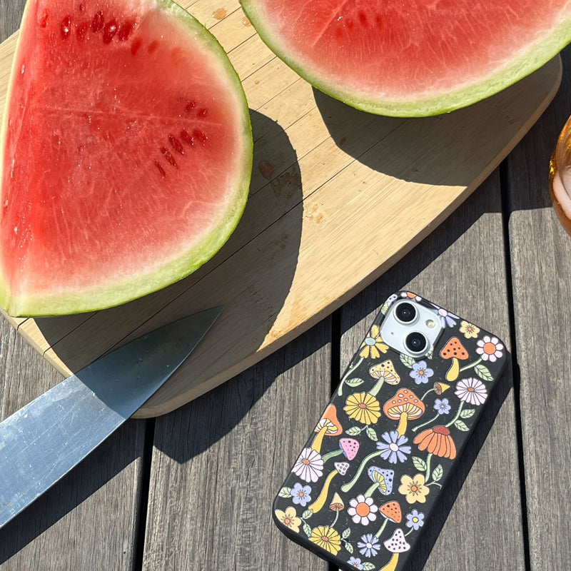 Black Midnight Shrooms Google Pixel 8 Case