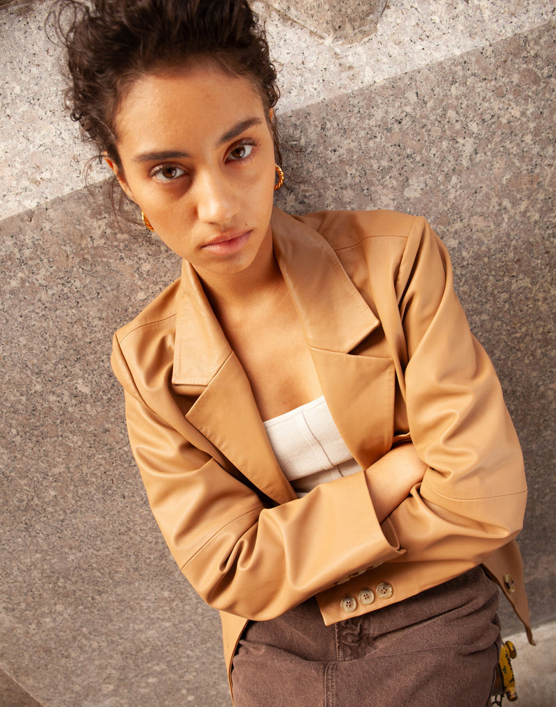 Sustainable leather blazer with relaxed fit in black #color_camel