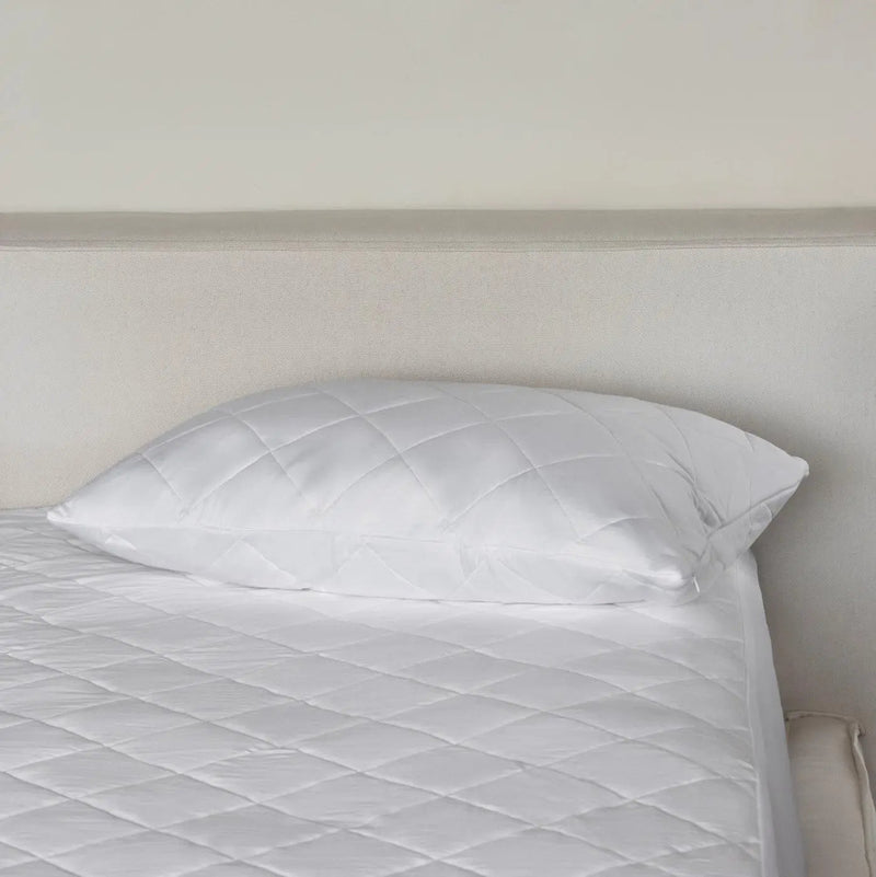 Bamboo Pillow Protector ettitude