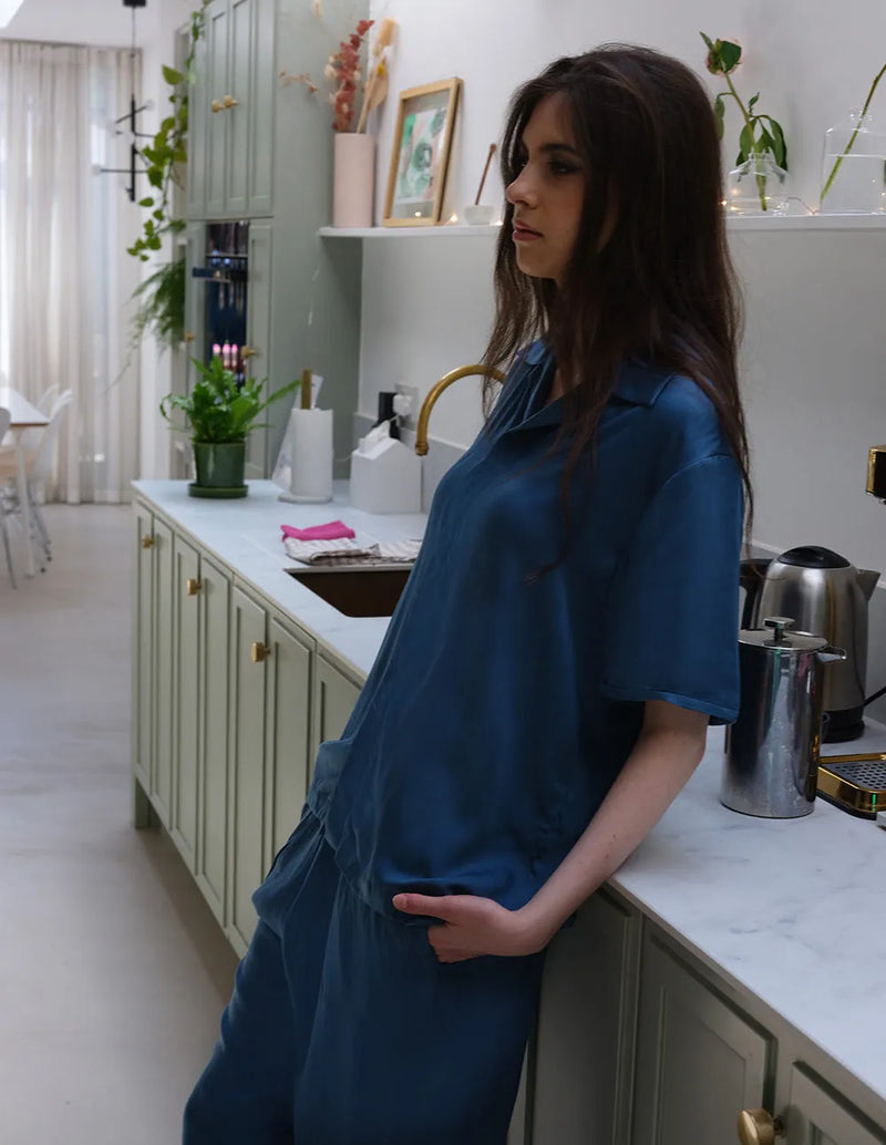 Short sleeve vegan silk blue pyjamas