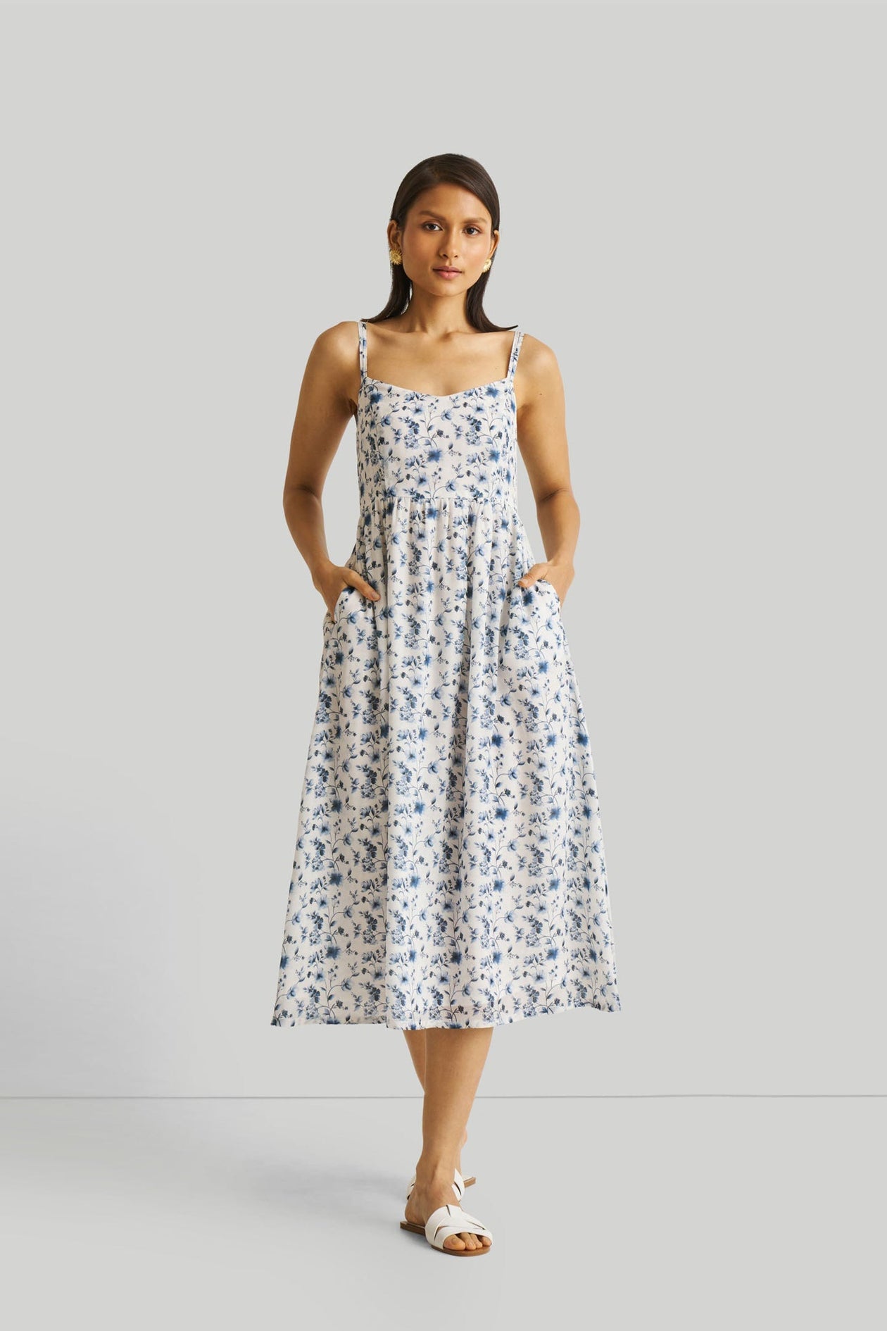 floral midi dress strappy Strappy Gathered Midi Dress in Pink Florals  Reistor
