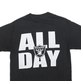 Mens Black Raiders Football Graphic T-Shirt M Short Sleeve Crew Neck Retro