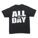 Mens Black Raiders Football Graphic T-Shirt M Short Sleeve Crew Neck Retro