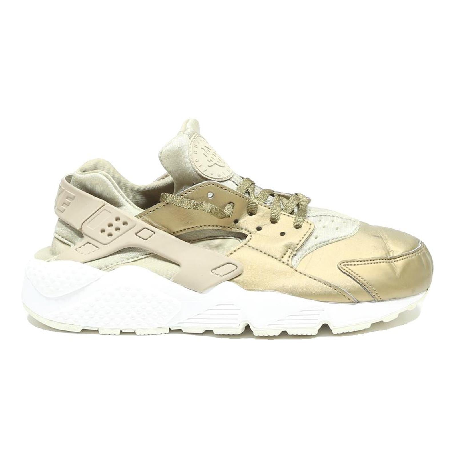 white and gold huaraches