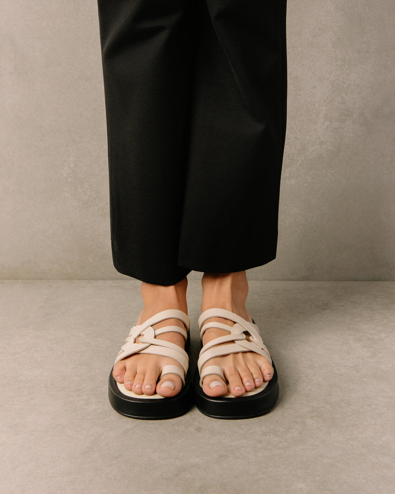 Cool Cream Leather Sandals Sandals ALOHAS