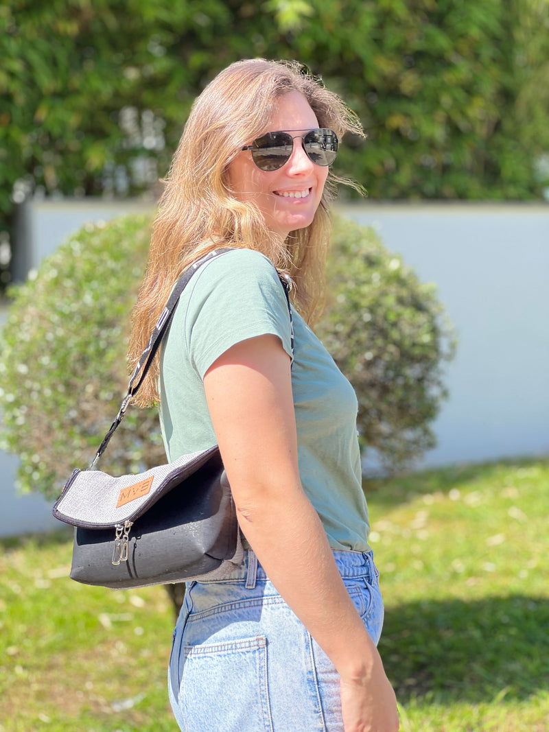 Double-Sided Crossbody Flop Bag soft ash