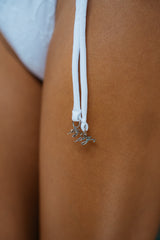 Clove in White Bottoms