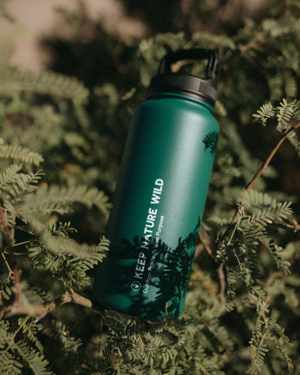 Insulated 32oz Water Bottle with Handle Clip | Forest