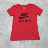 The Nike The Womens Pullover T-Shirt Short Sleeves Scoop Neck Red Size Small